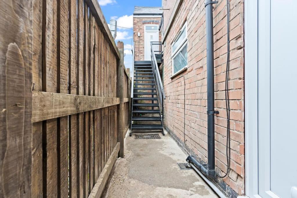 Bella'S House 12Mins Bus To Motor Point Arena Free Street Parking Vila Nottingham Exterior foto